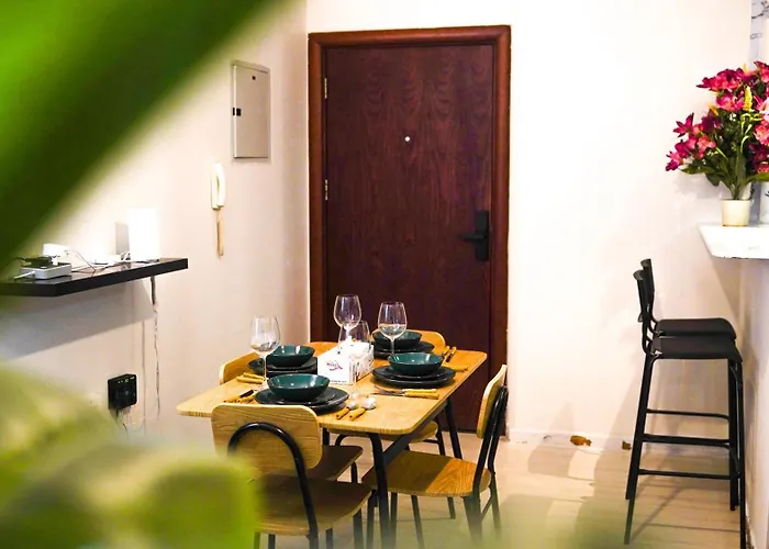 Renovated Cozy One Bed Apt D2-1007