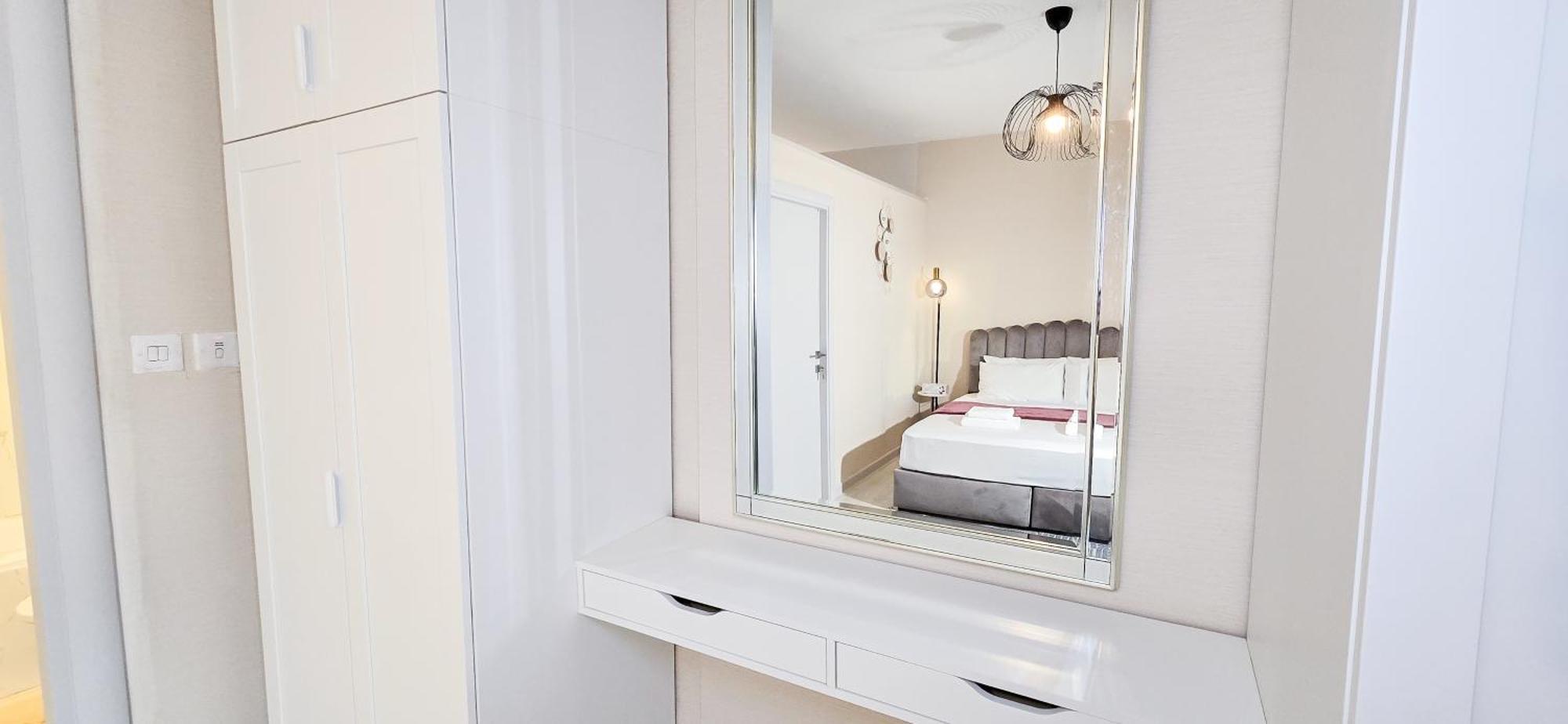 Апартаменти Renovated Cozy One Bed D2-1007