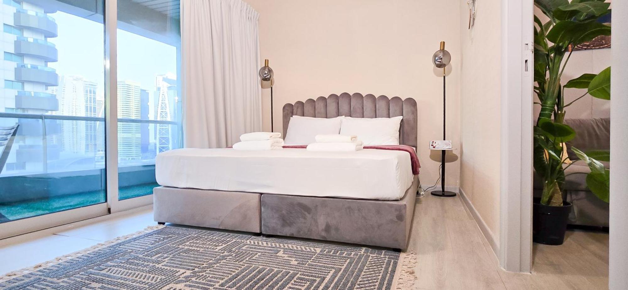Апартаменти Renovated Cozy One Bed D2-1007